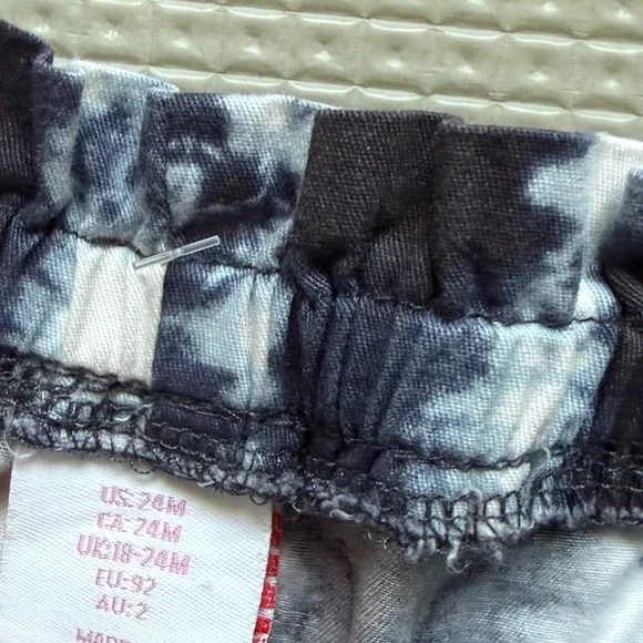 Nike|Baby girl/toddler set,mauve Pink "Just Do It” Bodysuit & Navy Tie-Dye Short - Picture 5 of 5